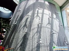  世界最大的室内人工瀑布_迪拜Mall瀑布 